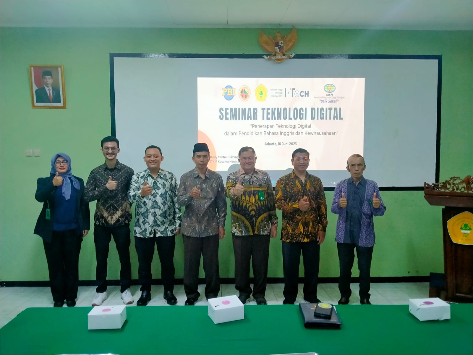 Application of Digital Technology in English Education and Entrepreneurship
